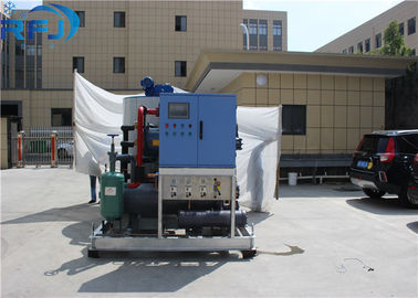กำลังการผลิต 3 ตัน 14KW เครื่องทำน้ำแข็งที่ทำน้ำแข็งเย็นด้วย Direct Freezer