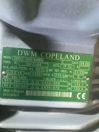 คอมเพรสเซอร์โคปแลนด์สีเทากึ่งสุญญากาศ 70HP D8SK2-7000-AWM / D สำหรับชิ้นส่วนเครื่องทำความเย็น